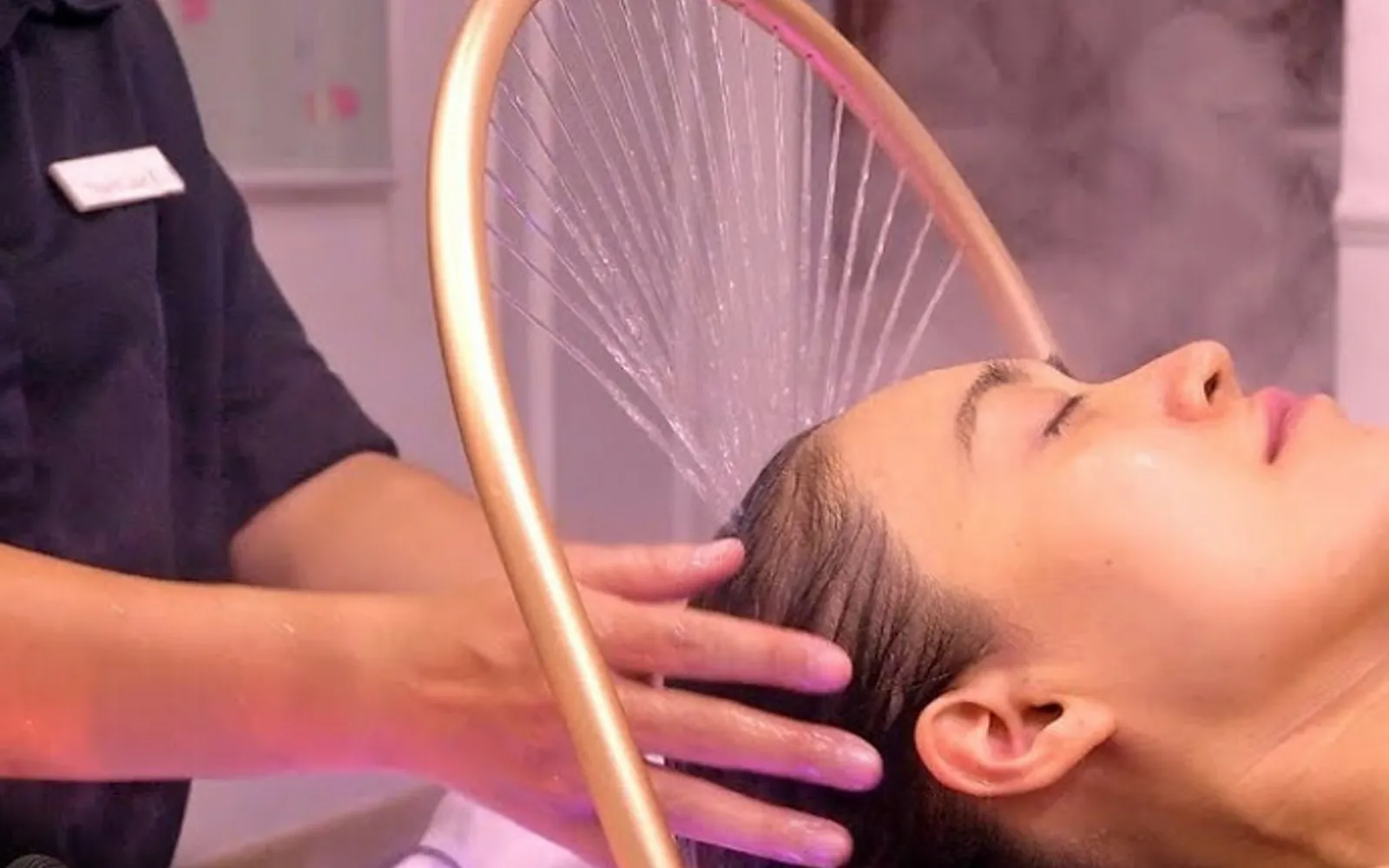 Spa capilar con masaje de cabeza + presoterapia en piernas